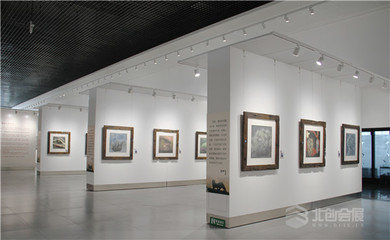 美術館展墻在高檔美術館展覽展示服務中的核心應用與價值